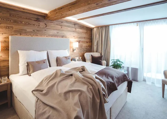 hotel&chalet madlochBlick Lech am Arlberg