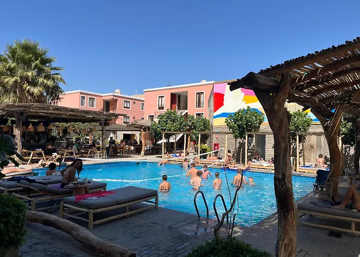 Viajero Huacachina Hostel
