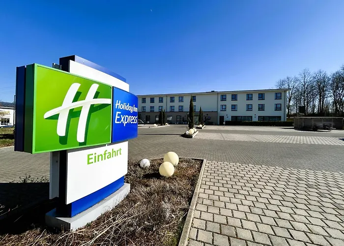 Holiday Inn Express - By Ihg