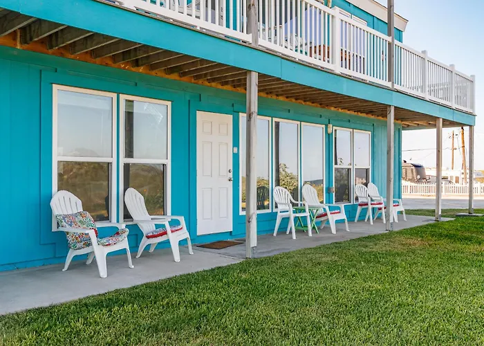 Executive Keys Condominiums On The Beach