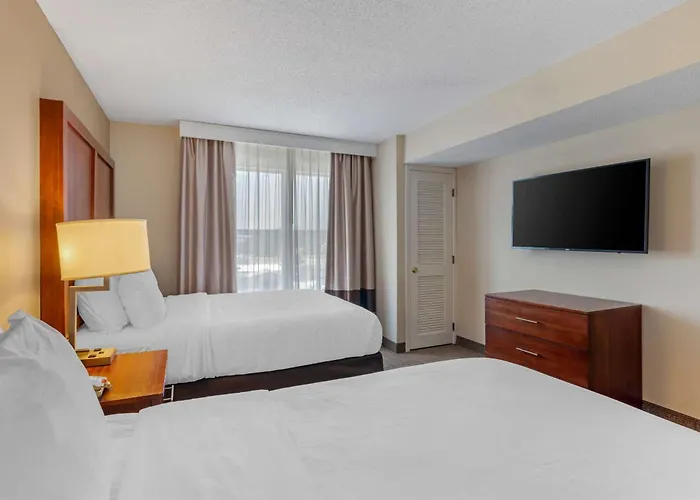 Comfort Inn & Suites Dover Near Speedway