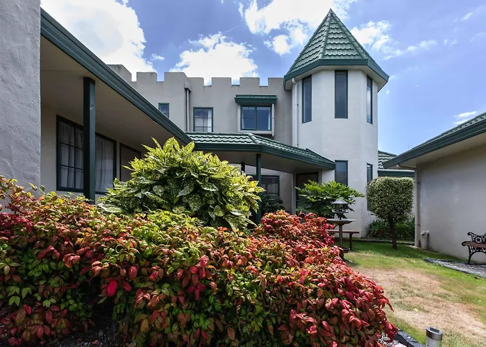 Camelot Motor Lodge And Conference Centre