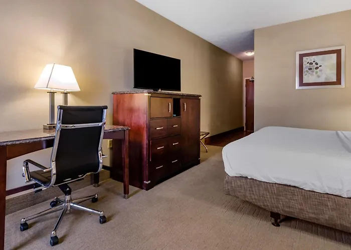 Best Western Plus Inn At Hunt Ridge
