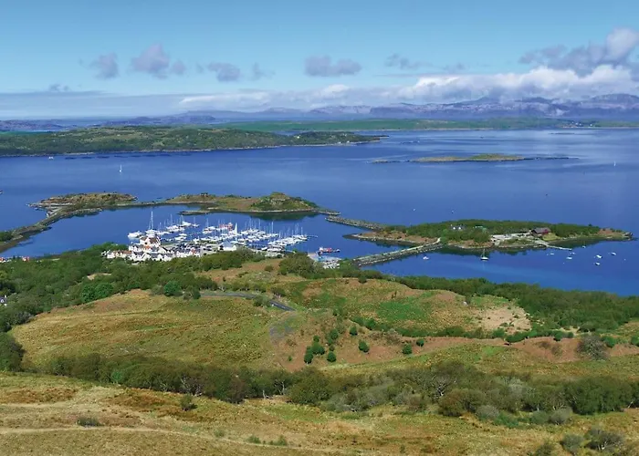 Loch Shuna Lodges