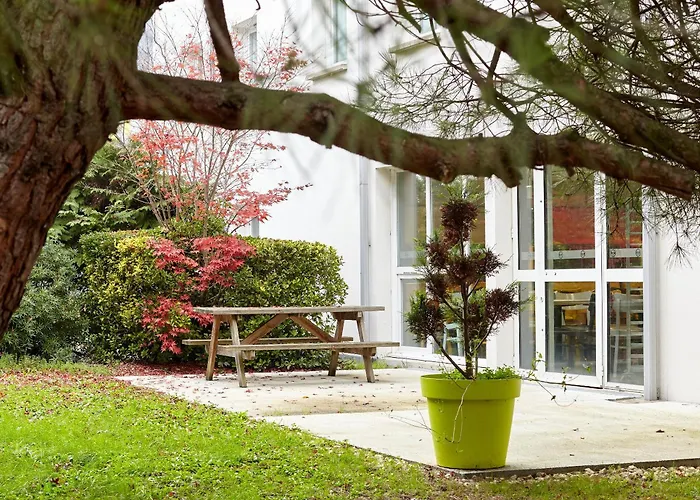 B&B Hôtel EVRY-LISSES 