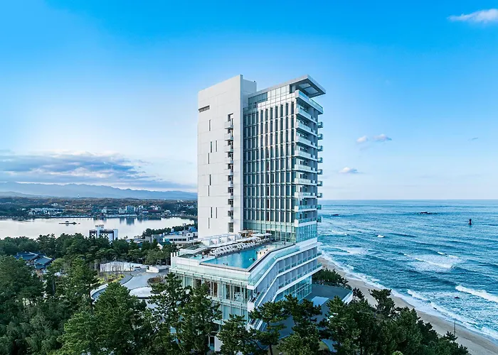Seamarq Hotel