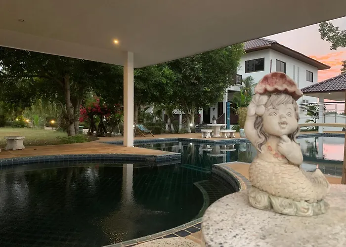 Room 1 At Cet Resort With Pool, Padel, Tennis