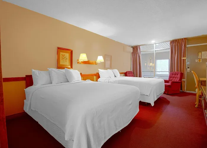 Hometown Inn By Oyo - , Ks