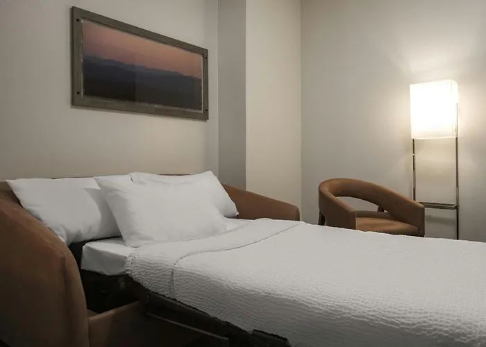 Fairfield Inn & Suites Louisville East