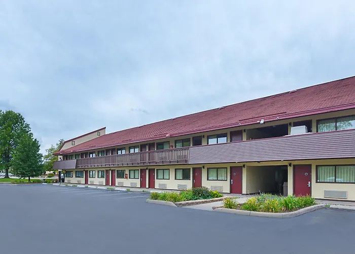 Red Roof Inn West - Msu
