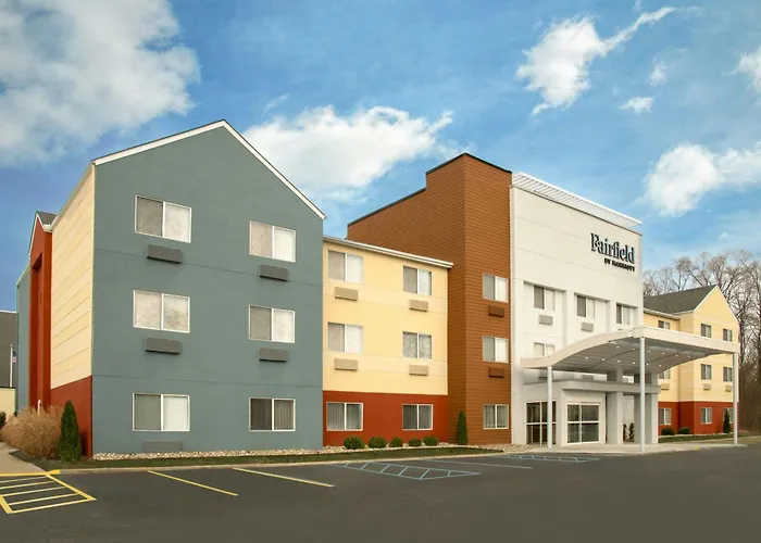 Fairfield Inn & Suites
