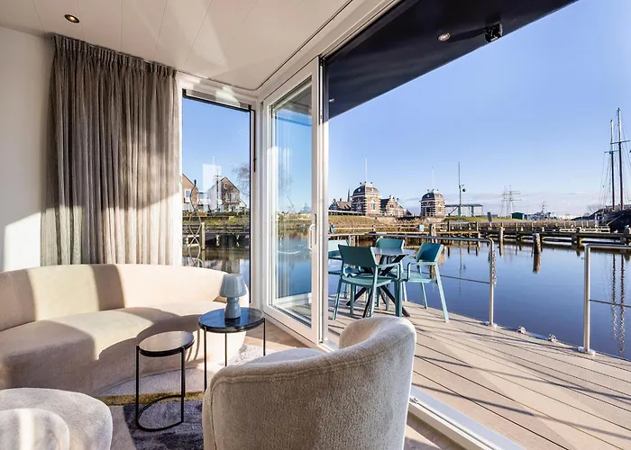 Holland Houseboat