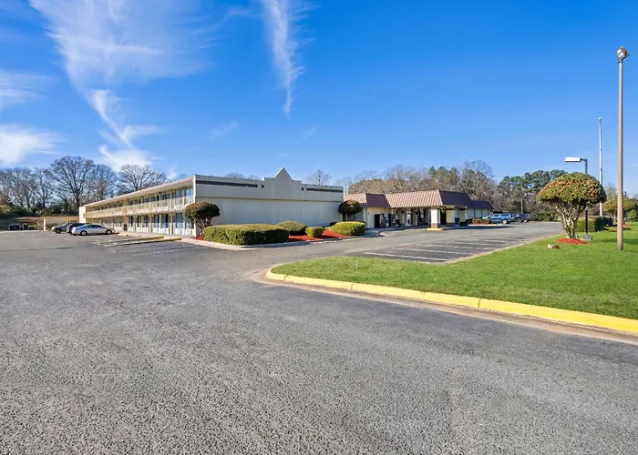 Rodeway Inn Monroe