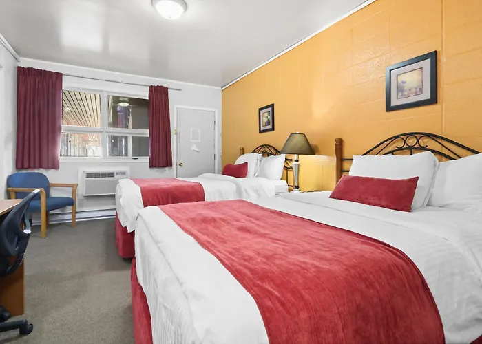 Dauphin Inn Express