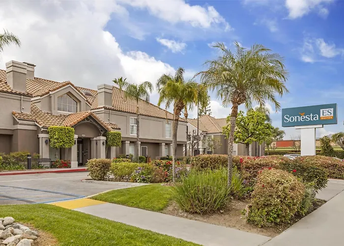 Sonesta Es Suites Chatsworth
