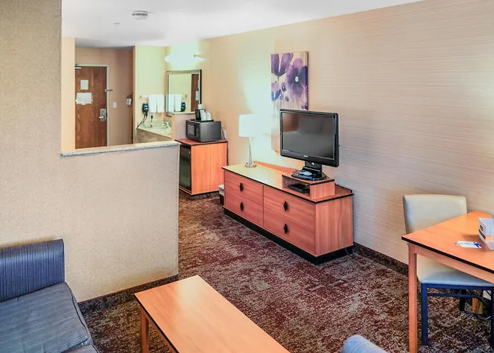 Crystal Inn Hotel & Suites - Midvalley