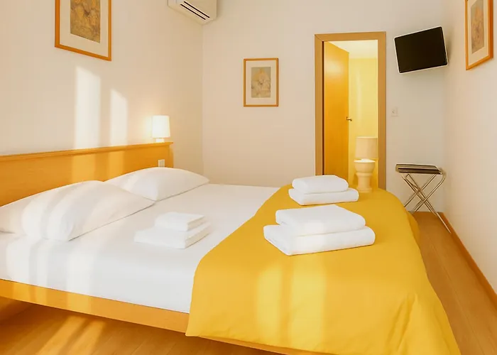 Hotel Modena Old Town Malcesine