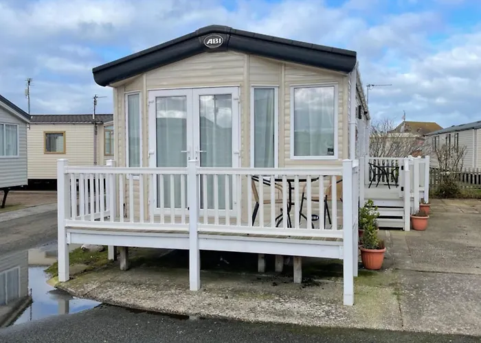 180 Golden Gate Caravan Holiday Park Towyn