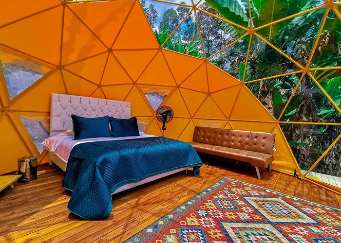 Bajo El Cielo Glamping
