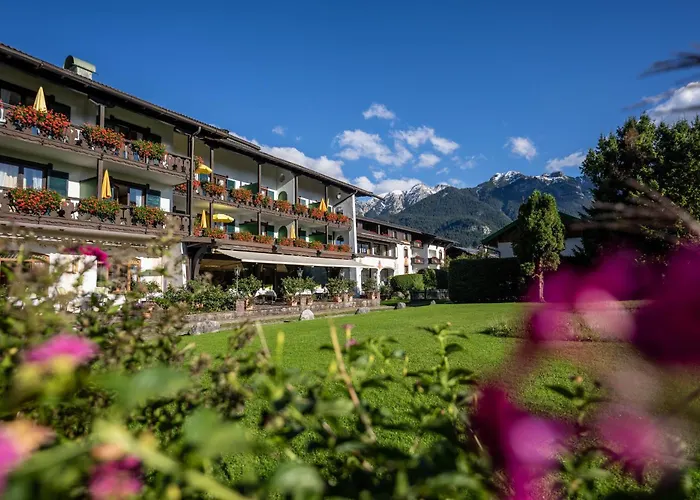 Alpenjuwel Parkhotel 4 Sterne Superior Genusshotel Mit Spa Feinster Kulinarik & Golf Ihr Rueckzugsort Inmitten Der Alpen Mit Tradition Und Eleganz