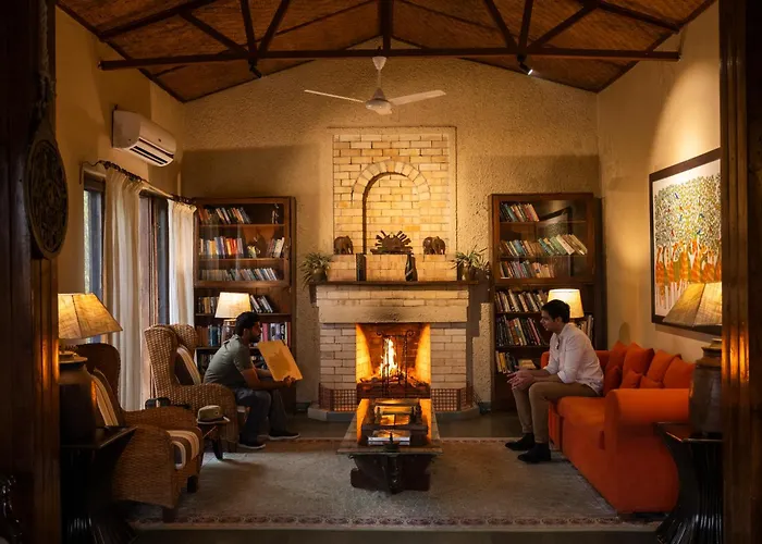 Forsyth Lodge