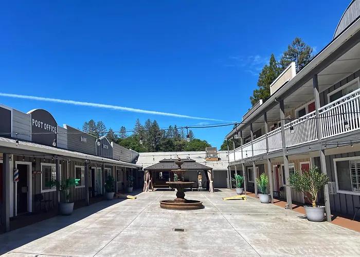 The Old West Inn