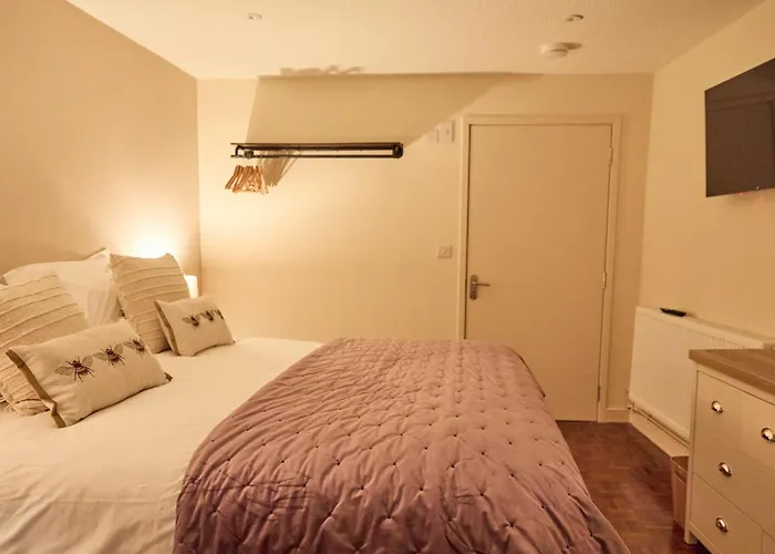 Hunters Lodge Inn