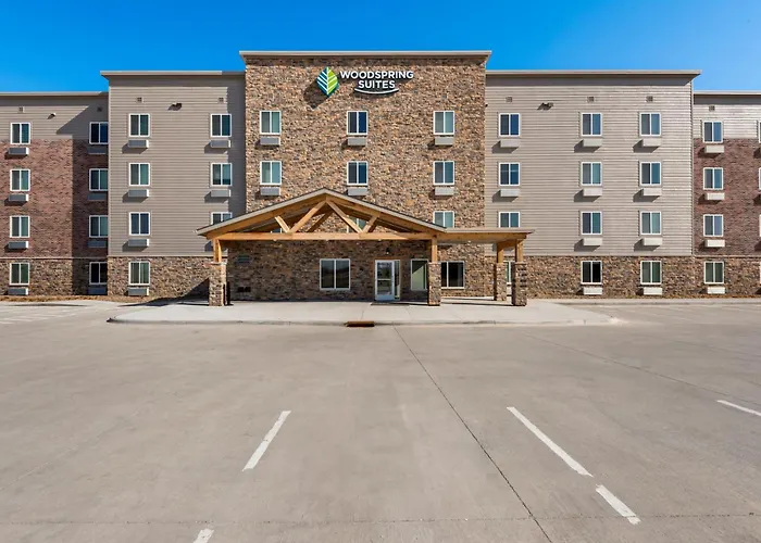 Woodspring Suites Iowa City