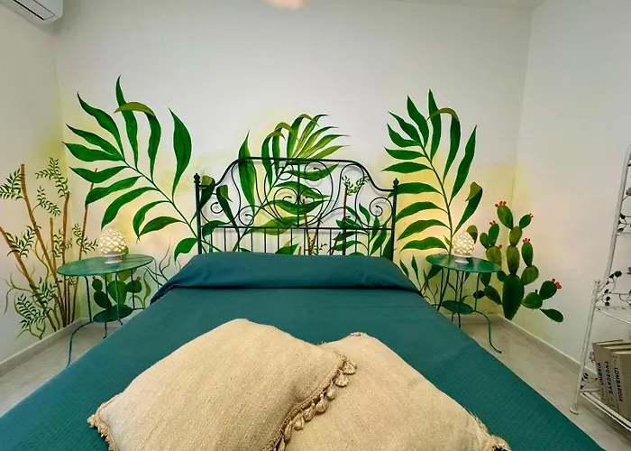 Jungle Rooms