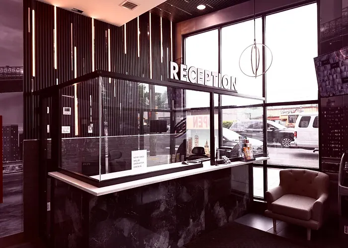 Bkway Hotel Brooklyn