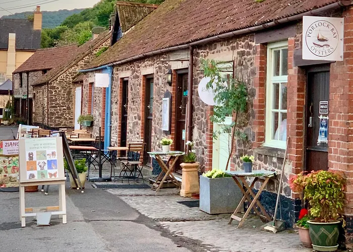 Locanda On The Weir