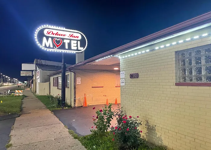 Deluxe Inn