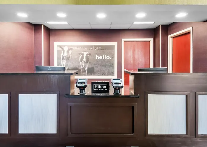 Hampton Inn Northeast/Castleton