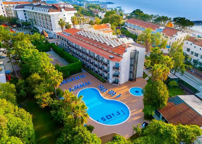 Rıos Beach Hotel
