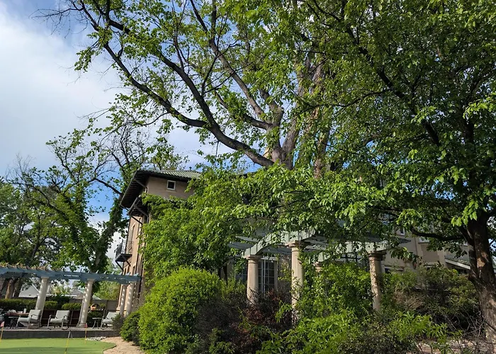Luxury At The 1912 Sharp Mansion