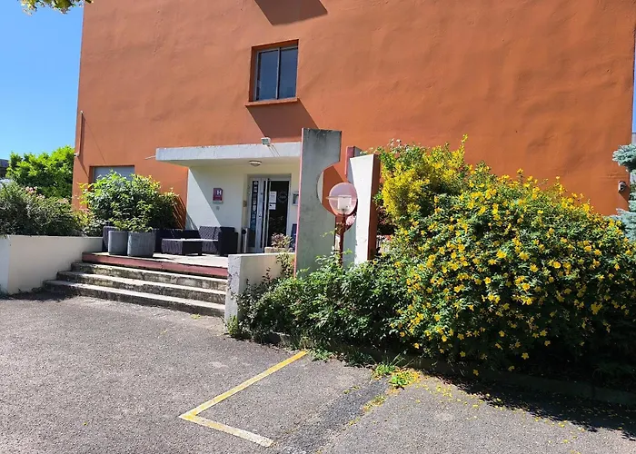 Adonis Lyon Est Hôtel Artys