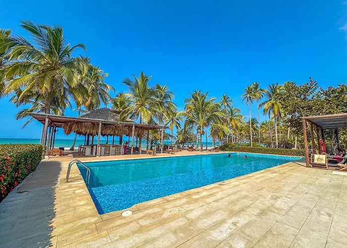 Huku Beach Hostel
