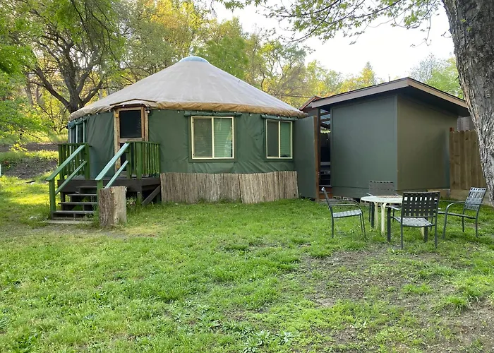 Seven Circles Lodge&Retreat
