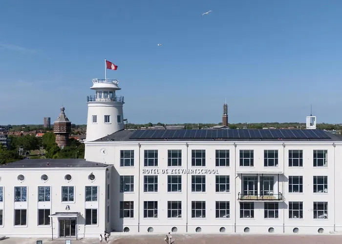 De Zeevaartschool