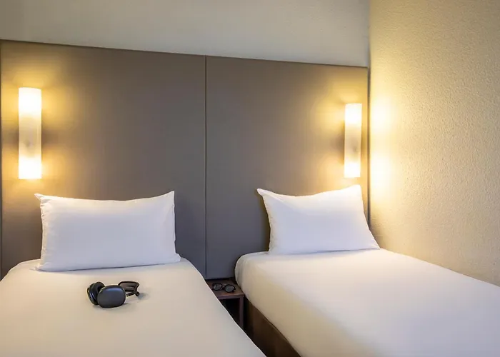 Hotel Campanile Evry Est - Saint Germain les Corbeil