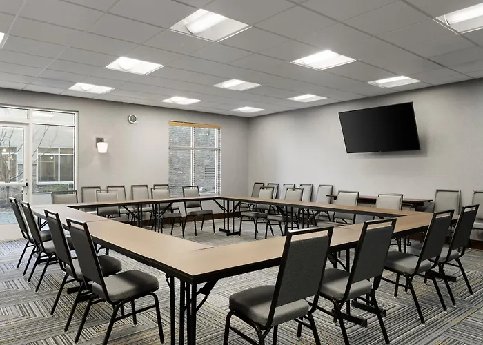 Homewood Suites By Hilton Akron/Fairlawn
