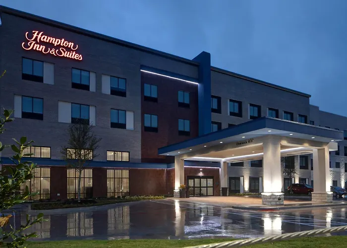 Hampton Inn & Suites Dallas - Farmers Branch