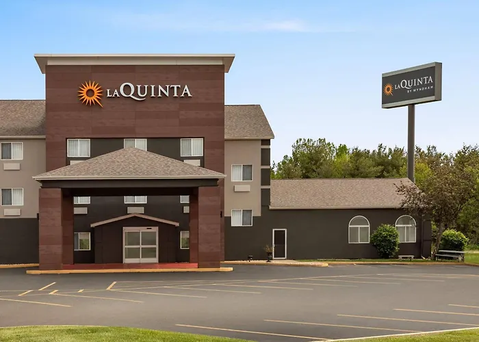 La Quinta Inn & Suites By Wyndham Starved Rock St Park