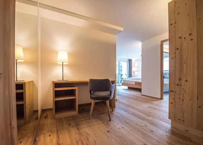 Hotel Fronza - Your Hike & Mountain Home Luttach