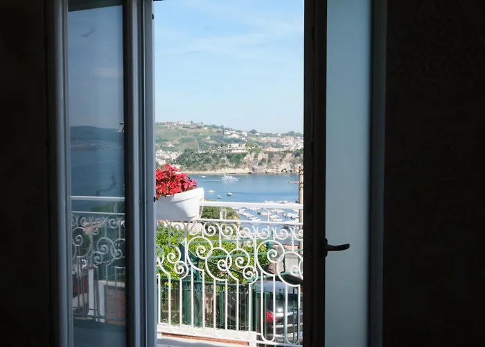 Pharus Miseni Suites And Rooms Bacoli