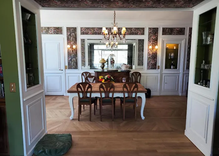 La Maison Au Toit