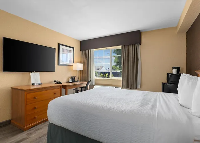 Ramada By Wyndham