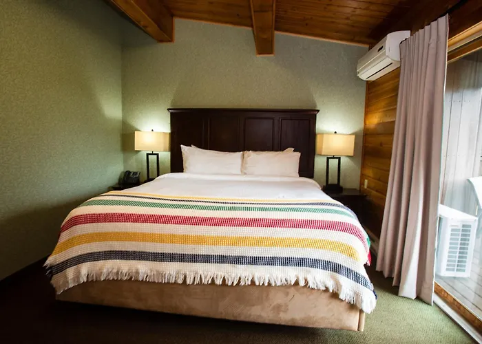 Oakwood Resort