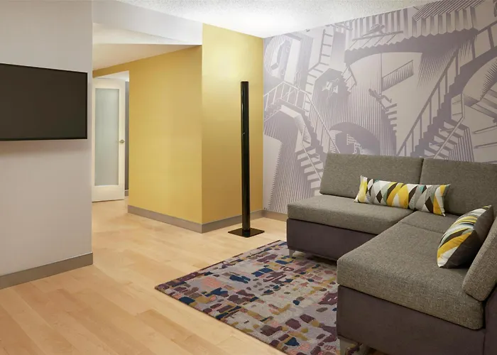 Hilton Toronto Airport Hotel & Suites Mississauga