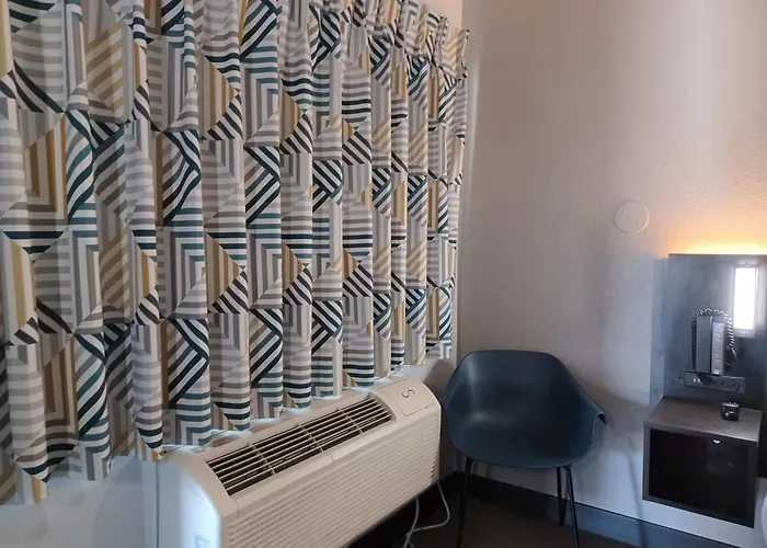 Motel 6-, Ca - Blackstone North